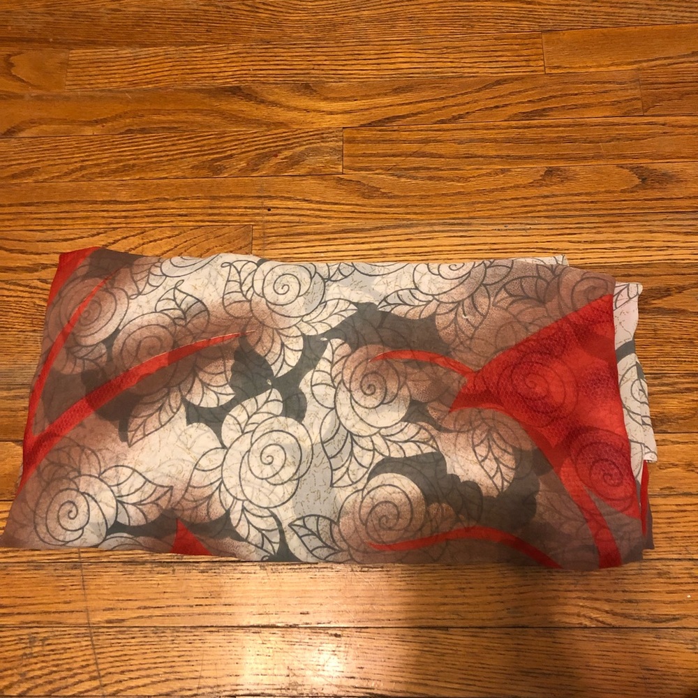 Saree Grey white and red